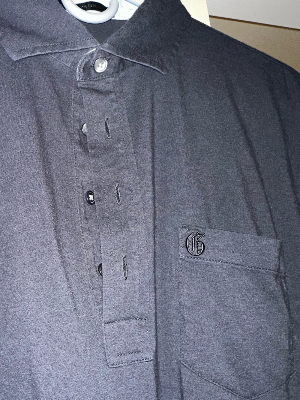 Greyson - Spirit Polo like new - Black(shepherd) - Large